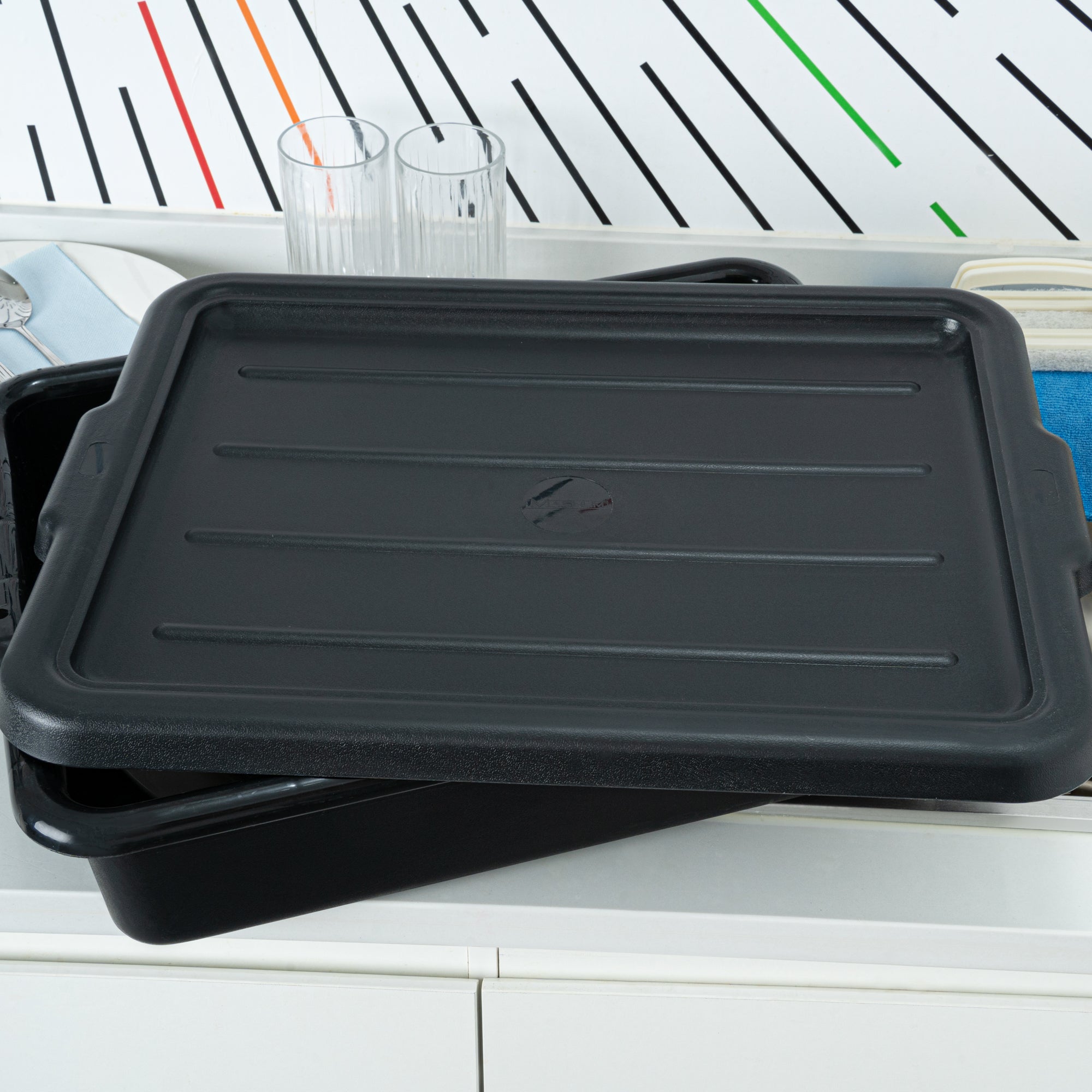 RW Clean Black Plastic Snap-On Lid - Fits Easy Grip Bus Tub - 23 1/4" x 17" x 1" - 1 count box