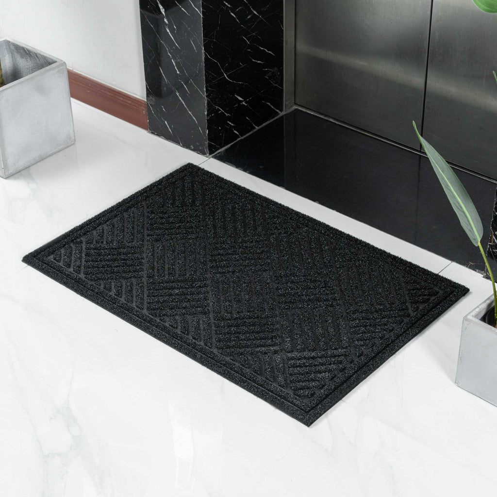 Comfy Feet Black Heavy-Duty Outdoor Floor Mat - Diamond - 36" x 24" - 1 count box