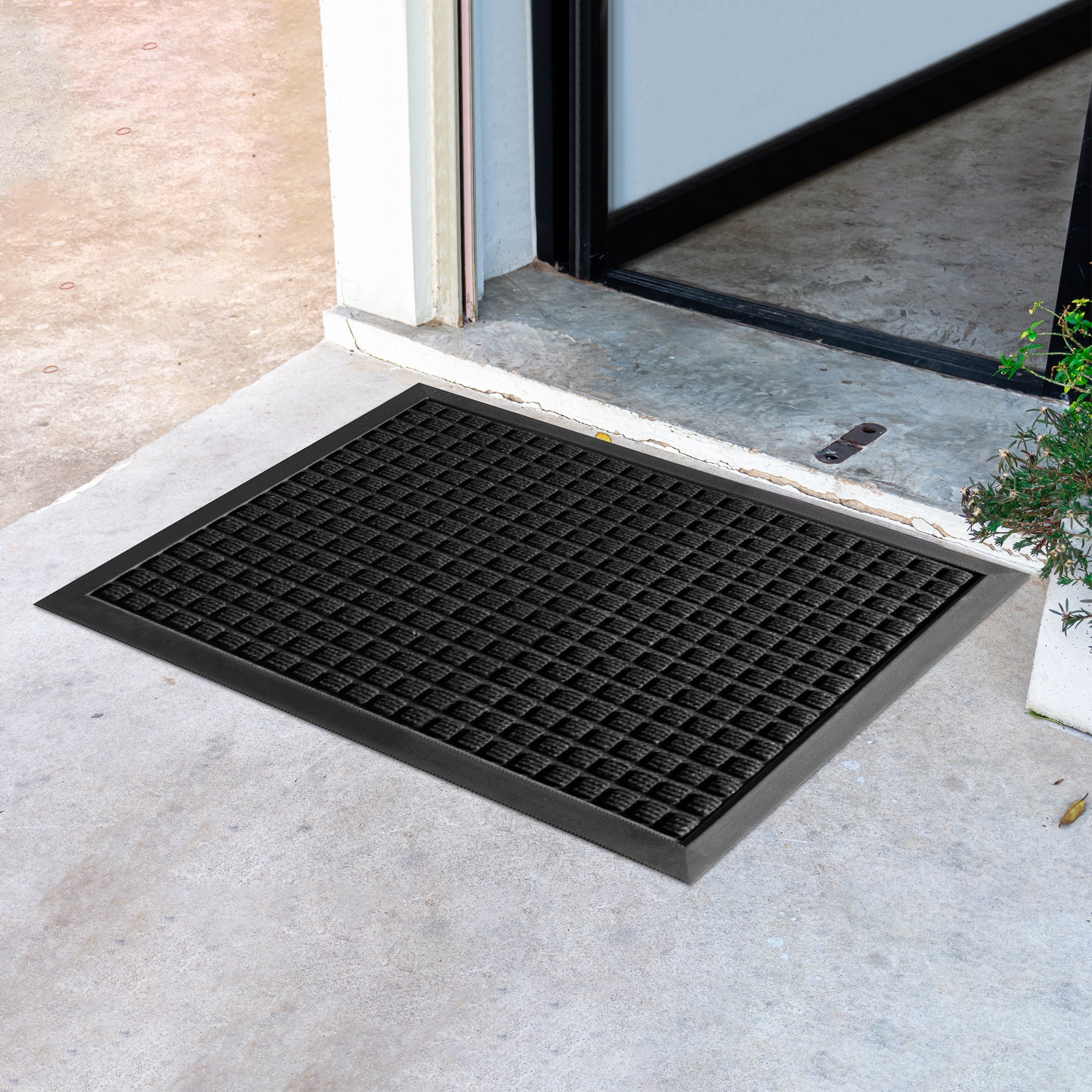 Comfy Feet Black Heavy-Duty Carpet Floor Mat - Waffle - 36" x 24" - 1 count box