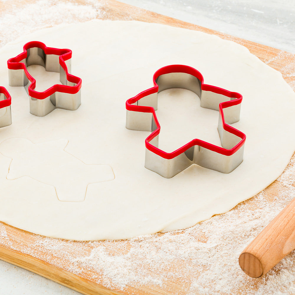 Pastry Tek 3-Piece Metal Gingerbread Man Cookie Cutter Set with Comfort Grip 1 count box