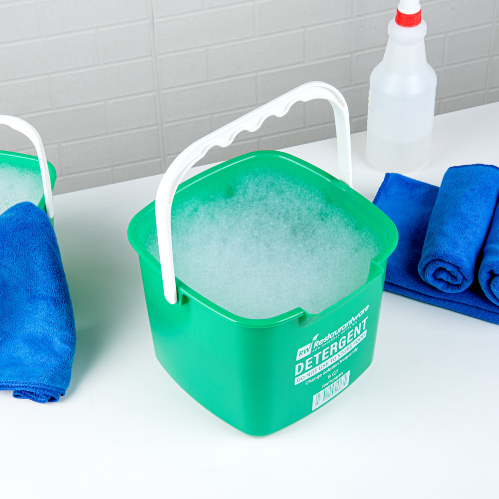 RW Clean 8 Qt Square Green Plastic Cleaning Bucket - with Plastic Handle - 9 3/4" x 9 3/4" x 7 1/2" - 1 count box