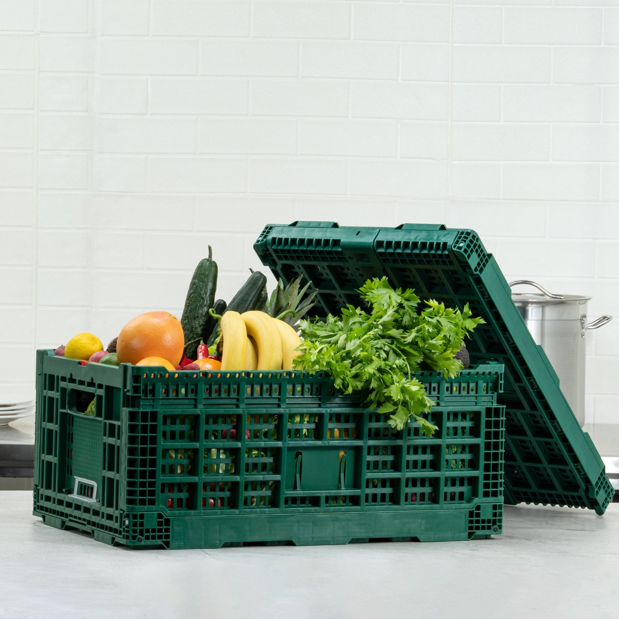 Cater Tek Rectangle Green Plastic 43L Collapsible Milk Crate - Stackable - 23 1/2" x 15 3/4" x 10 1/4" - 1 count box