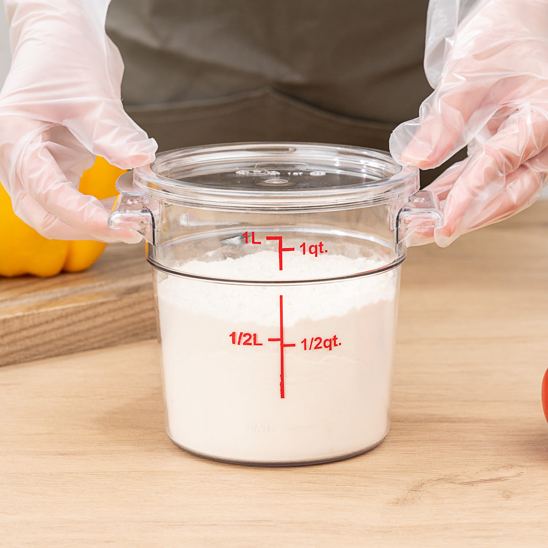 Met Lux 1 qt Round Clear Plastic Food Storage Container - with Red Volume Markers - 5" x 5" x 4 3/4" - 10 count box