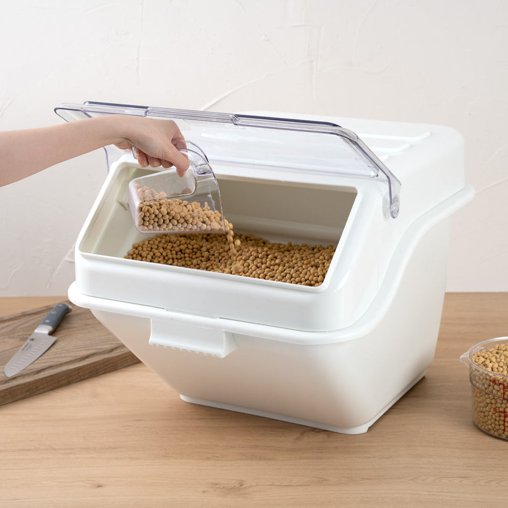 Met Lux 13 gal Rectangle White Shelf Ingredient Bin - with 2 1/2 Cup Measuring Scoop - 22 1/2" x 20 1/4" x 16 1/2" - 1 count box