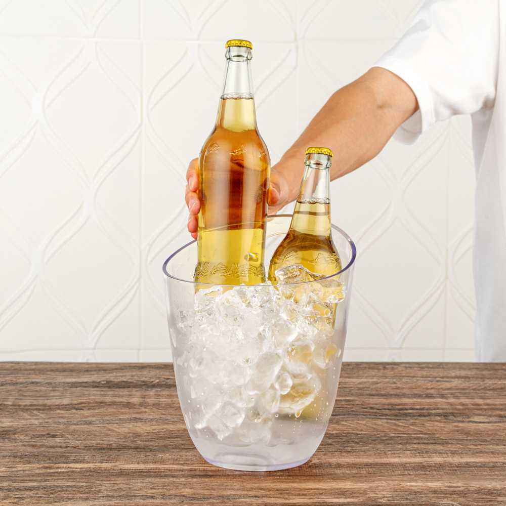 Bar Lux 3.2 qt Clear Plastic Champagne / Wine Bucket - 9 1/4" x 7 1/2" x 7 3/4" - 1 count box