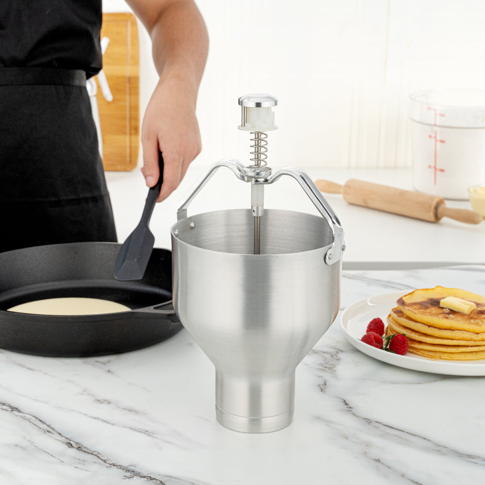 Met Lux Round Aluminum Pancake / Waffle Batter Dispenser - 6 1/2" x 6 1/2" x 13" - 1 count box