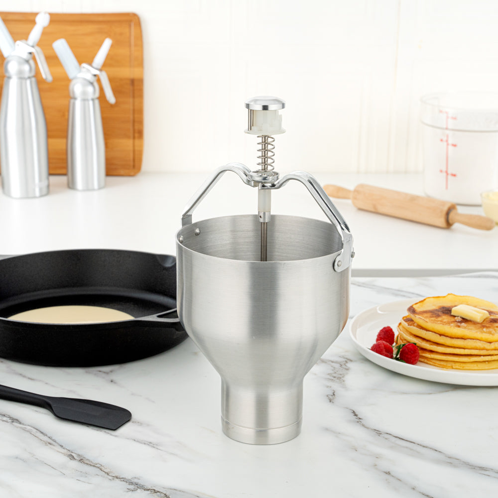 Met Lux Round Aluminum Pancake / Waffle Batter Dispenser - 6 1/2" x 6 1/2" x 13" - 1 count box