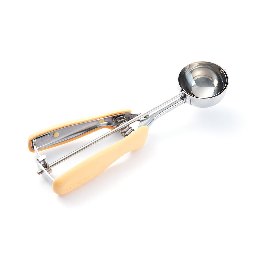 Comfy Grip 1.6 oz Stainless Steel #20 Ice Cream Scoop - with Yellow Handle - 1 count box