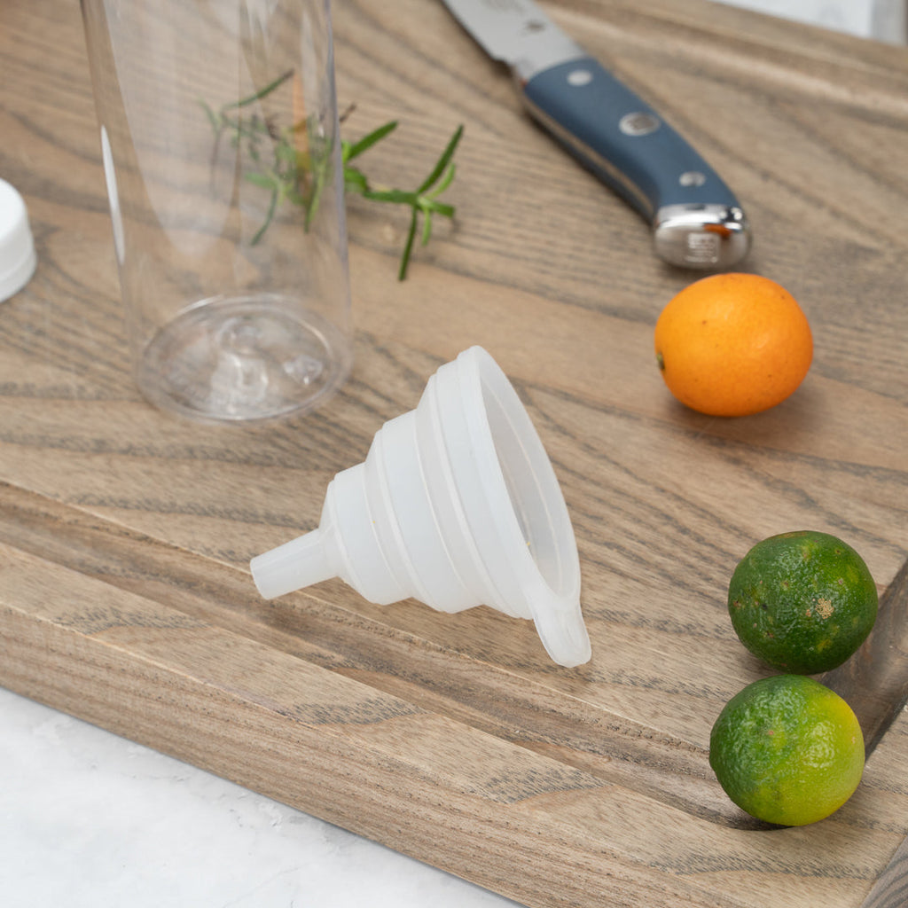 Met Lux 2 oz Silicone Funnel - Collapsible - 2 3/4" x 2 3/4" x 2 1/2" - 5 count box