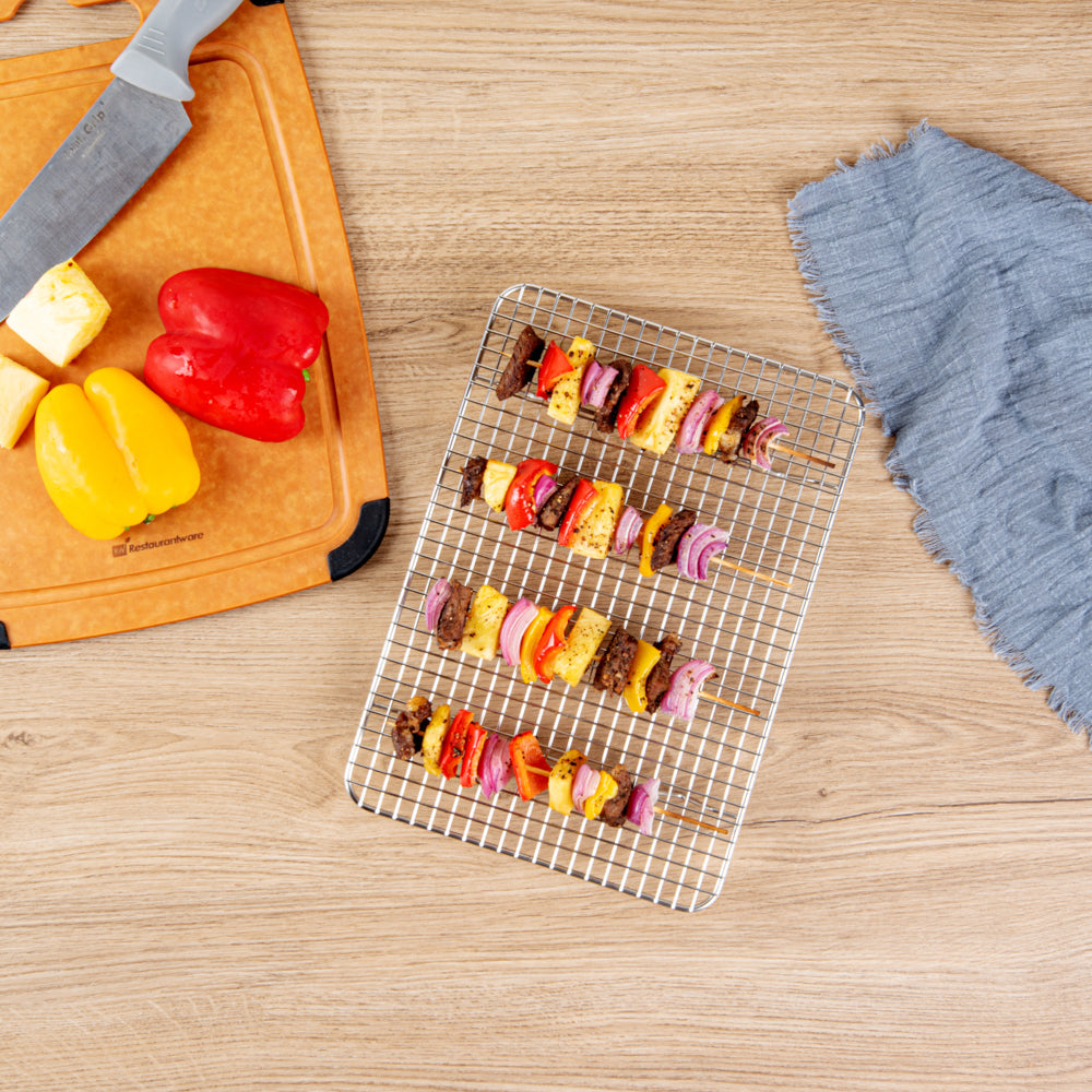 Met Lux Stainless Steel Footed Wire Cooling Rack - For Quarter Size Sheet Pan - 8 1/2" x 12" - 1 count box