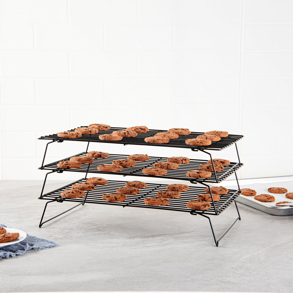 Met Lux Black Iron Stackable Cooling Rack Set - 3 Tier - 15 3/4" x 9 3/4" x 8 1/4" - 1 count box
