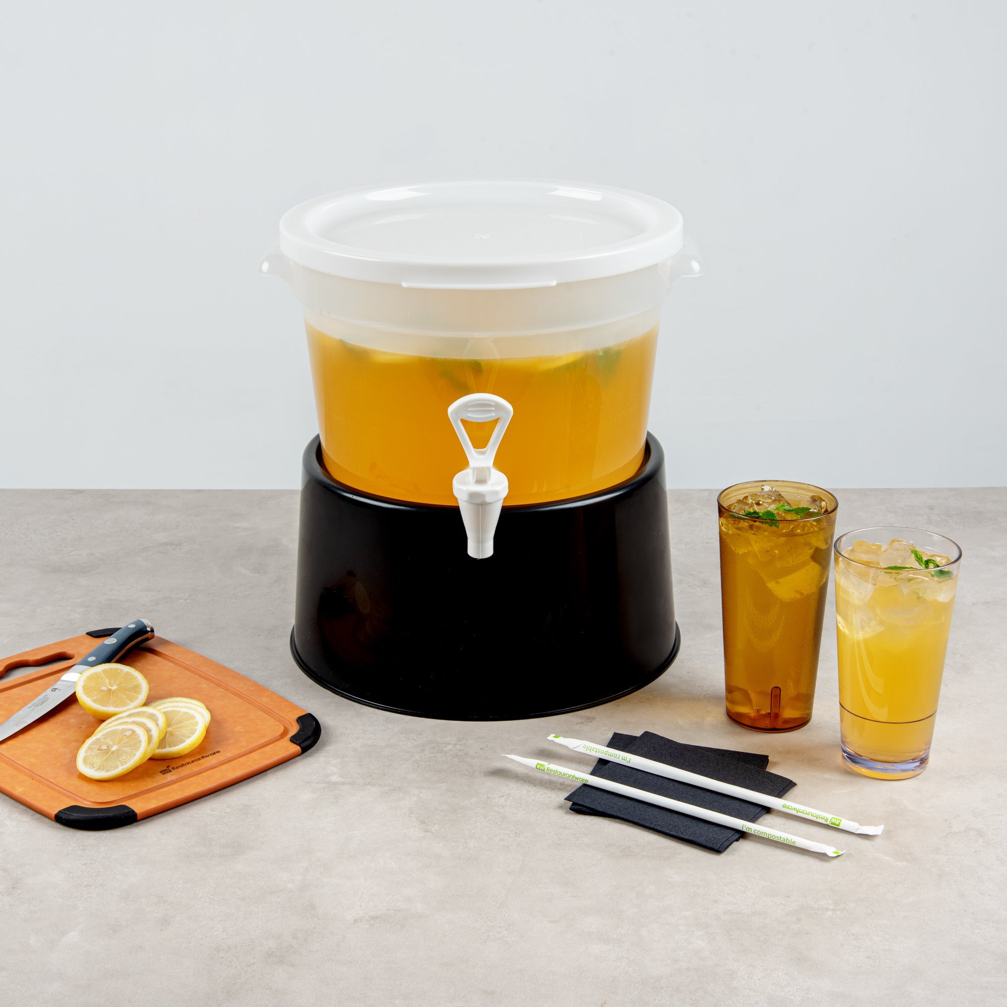 Bev Tek 3 gal Round Clear Plastic Beverage Dispenser - 12 1/2" x 12 1/2" x 8 3/4" - 4 count box