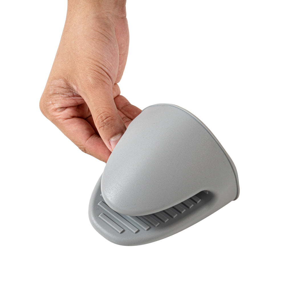 Comfy Grip Gray Silicone 2-Piece Mini Pot Holder Mitt Set - Heat-Resistant - 4 1/4" x 3 1/2" x 4 1/4" - 1 count box