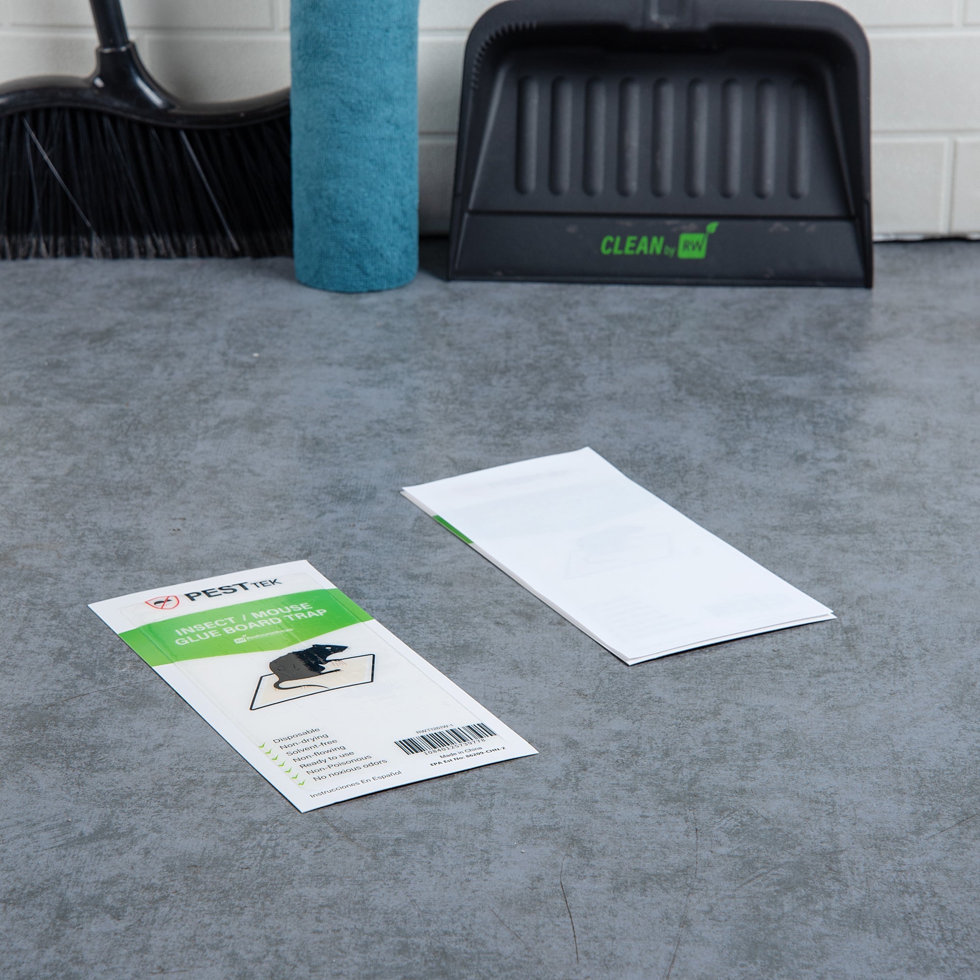 Pest Tek Paper Insect / Mouse Glue Board Trap - Set of 24 - 11" x 5 1/4" - 1 count box