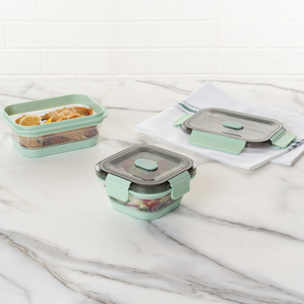 Fresh Hero 17 oz Green Plastic Airtight Food Storage Container - with Vented Lid, Collapsible - 5 1/2" x 5 1/2" x 2 3/4" - 1 count box