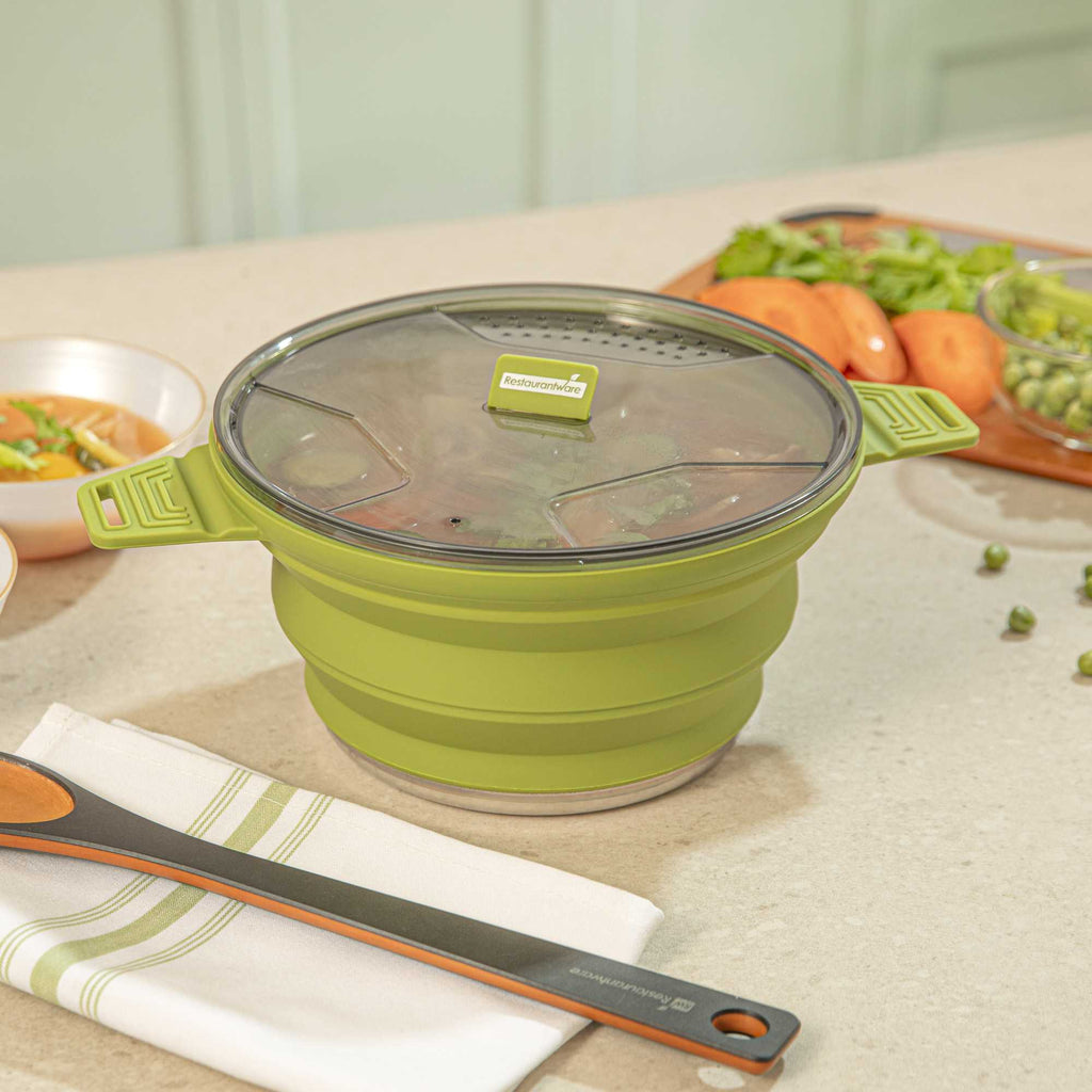 Hi Tek 2.5L Green Silicone Collapsible Pot - with Lid - 12 1/2" x 8 3/4" x 4 3/4" - 20 count box