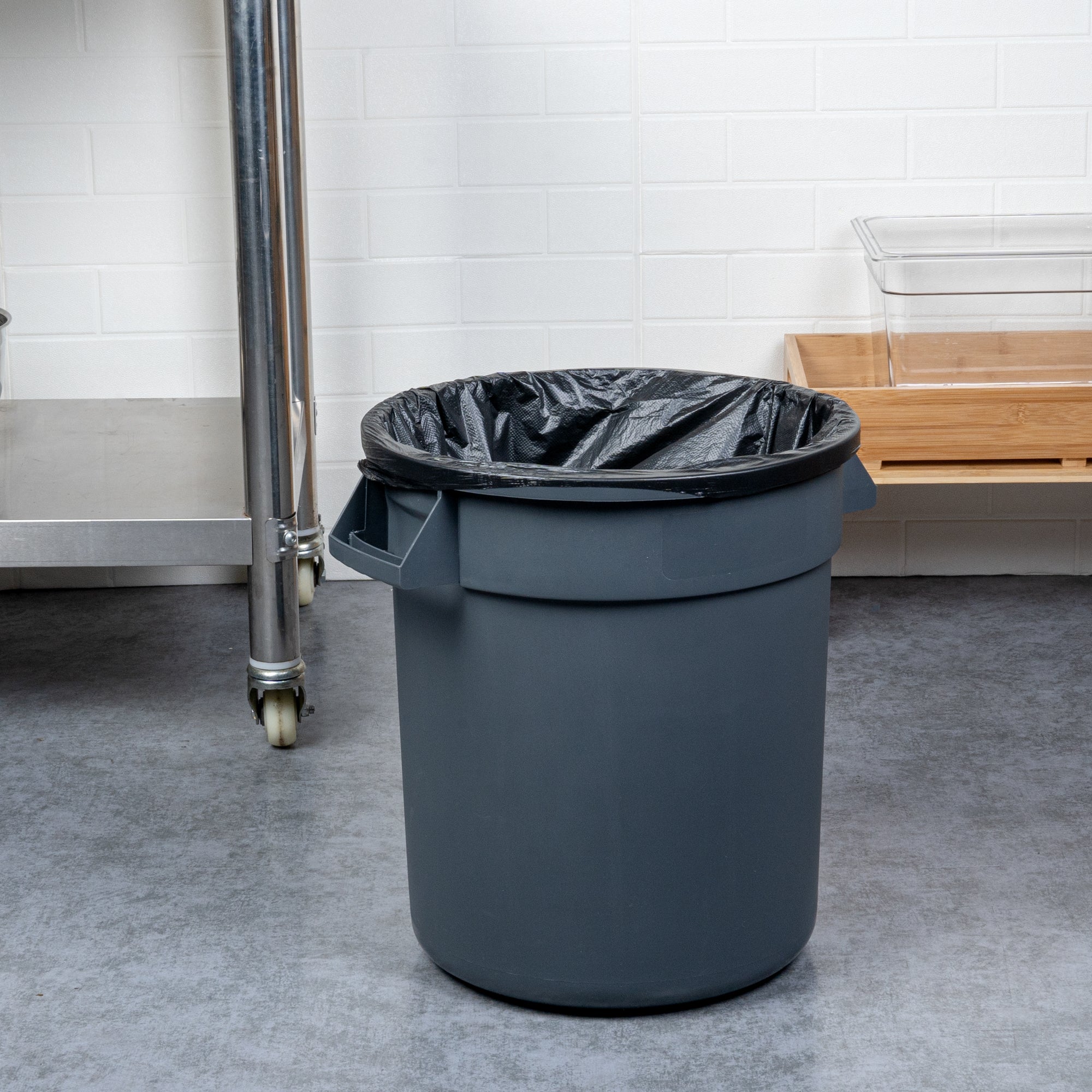 RW Clean 10 gal Gray Plastic Commercial Trash Can / Ingredient Bin - 18 1/4" x 15 3/4" x 17 1/4" - 1 count box