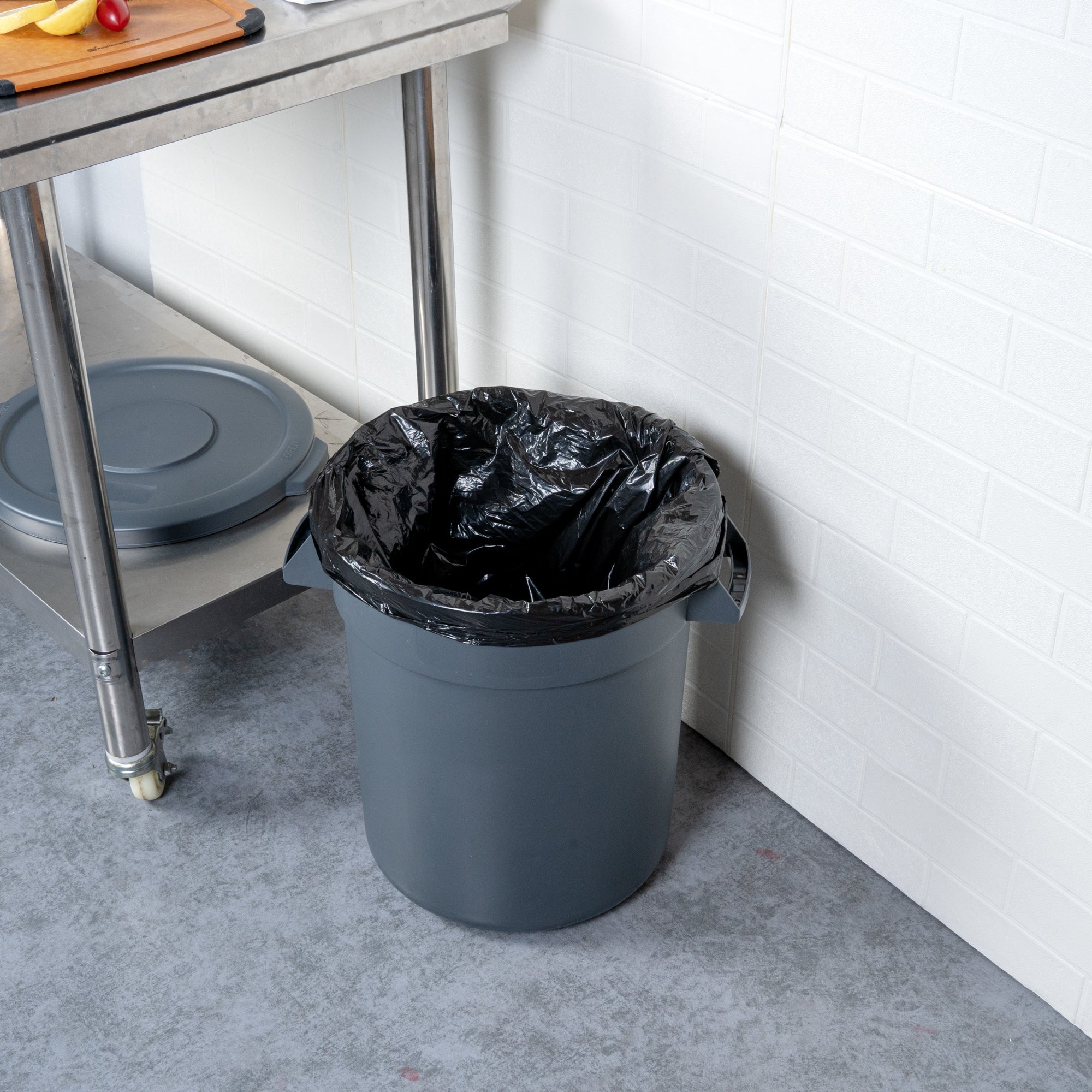 RW Clean 10 gal Gray Plastic Commercial Trash Can / Ingredient Bin - 18 1/4" x 15 3/4" x 17 1/4" - 1 count box
