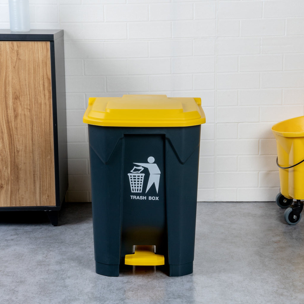 RW Clean 13 gal Dark Gray Plastic Step-On Trash Can - 17" x 15 3/4" x 23 1/2" - 1 count box
