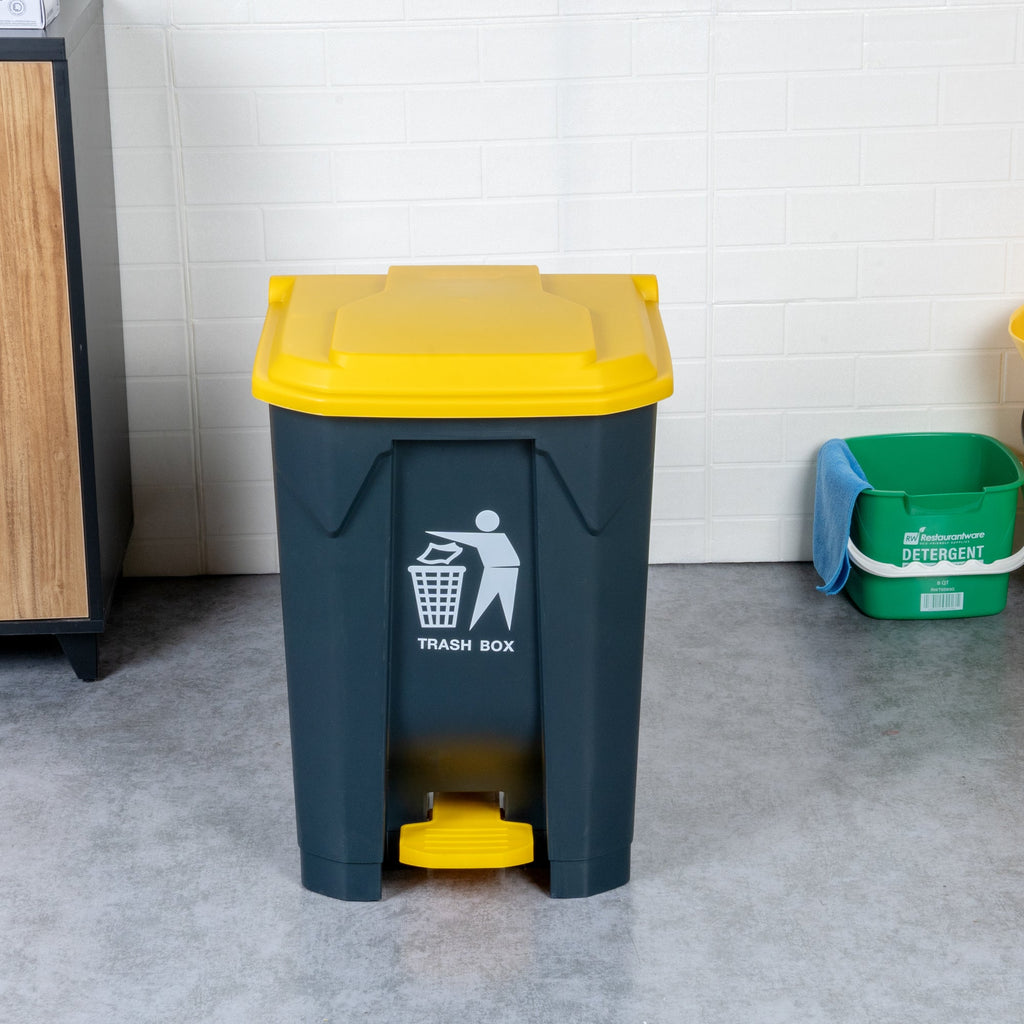 RW Clean 13 gal Dark Gray Plastic Step-On Trash Can - 17" x 15 3/4" x 23 1/2" - 1 count box