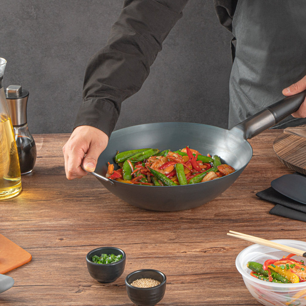 Motomori 12" Black Carbon Steel Flat Bottom Wok / Stir Fry Pan - Pre-seasoned, with Wooden Handle - 10 count box