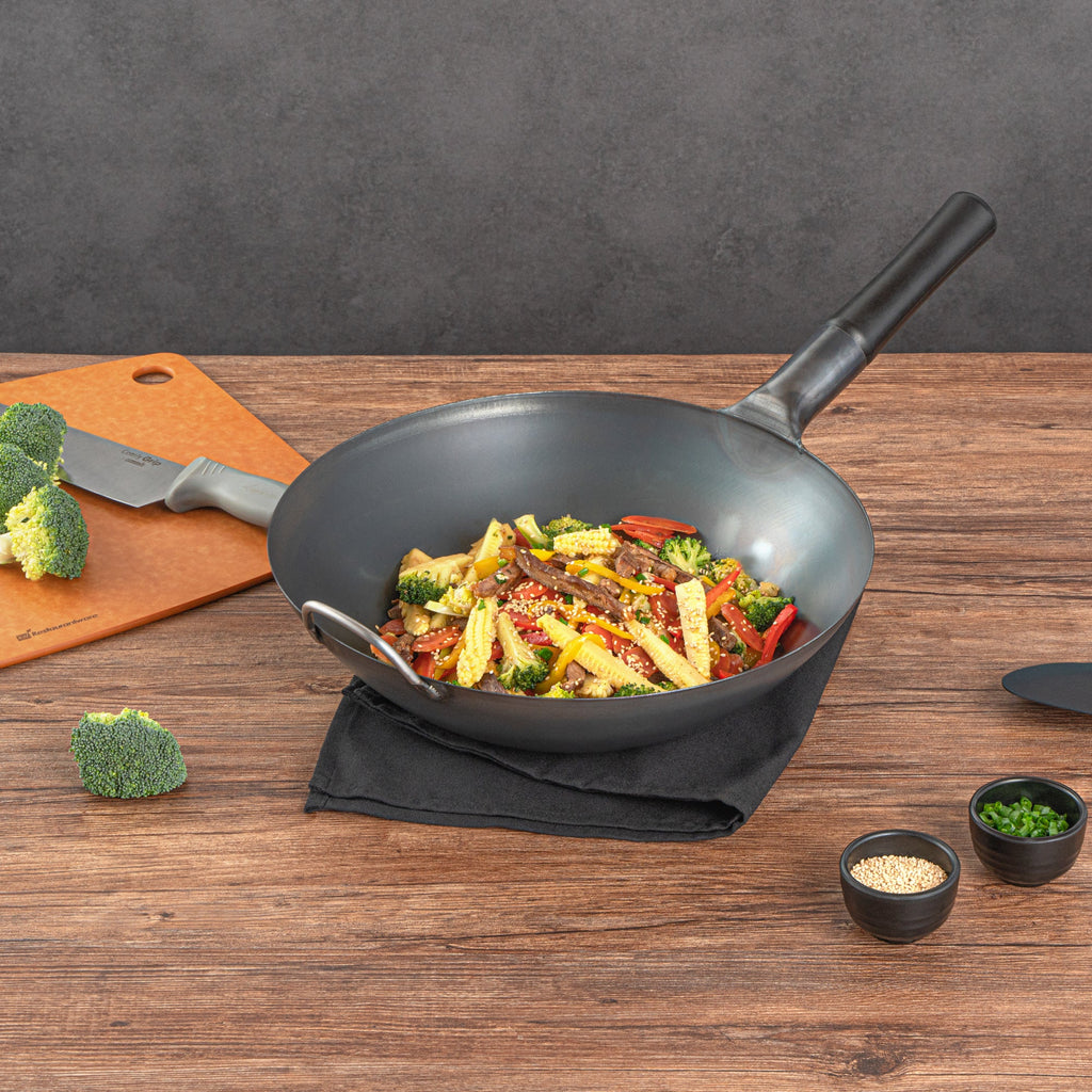 Motomori 14" Black Carbon Steel Flat Bottom Wok / Stir Fry Pan - Pre-seasoned, with Wooden Handle - 10 count box
