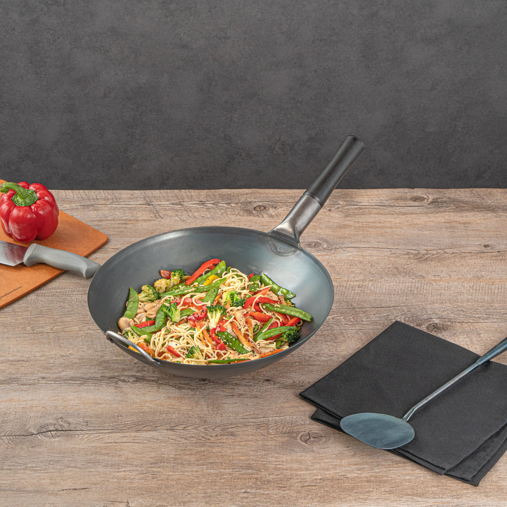 Motomori 14" Black Carbon Steel Round Bottom Wok / Stir Fry Pan - Pre-seasoned, with Wooden Handle - 1 count box