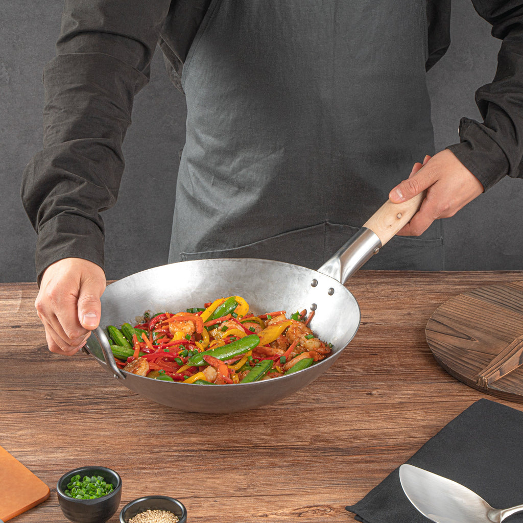 Motomori 12" Carbon Steel Round Bottom Wok / Stir Fry Pan - Hand Hammered, with Wooden Handle - 10 count box
