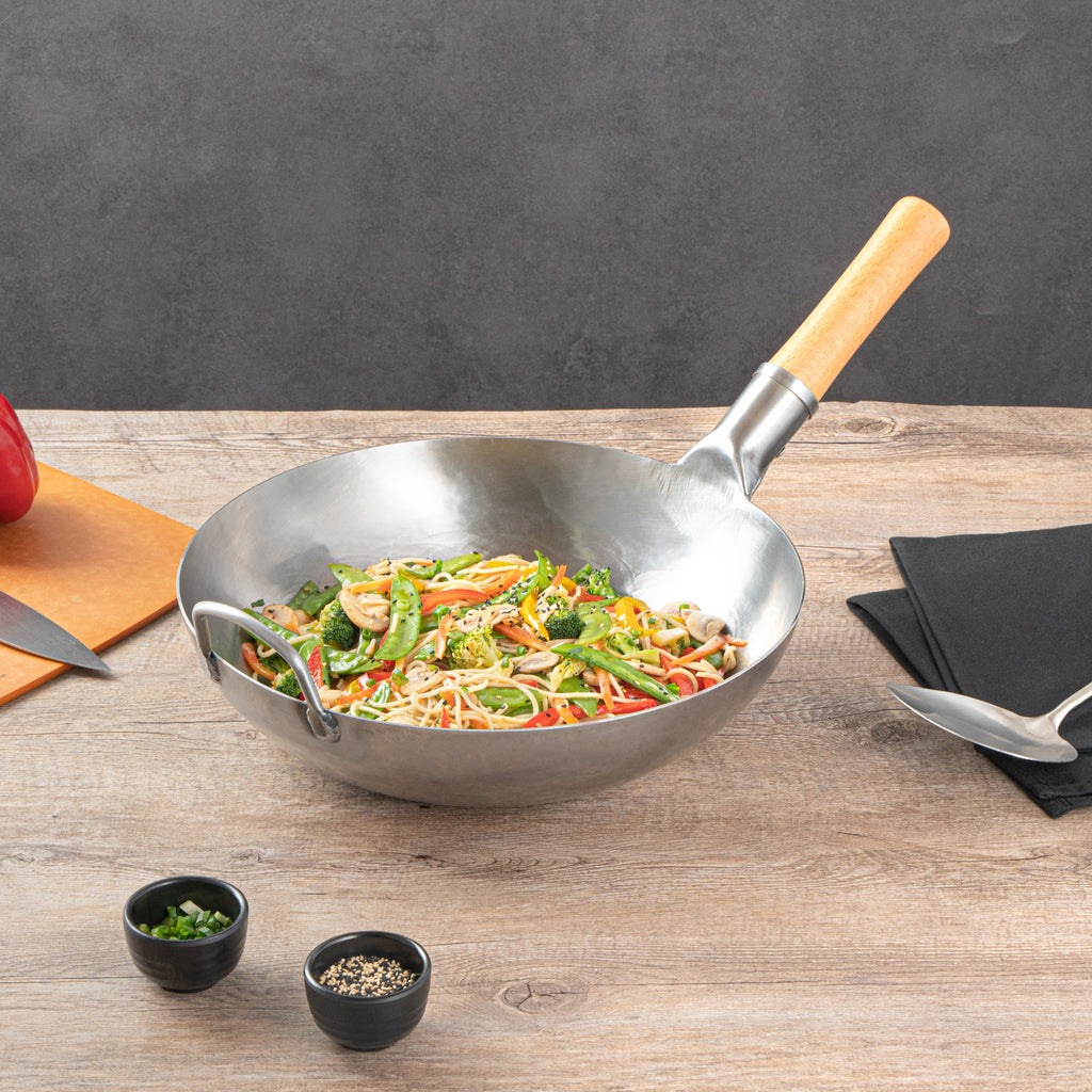 Motomori 13 1/2" Carbon Steel Flat Bottom Wok / Stir Fry Pan - Hand Hammered, with Wooden Handle - 10 count box