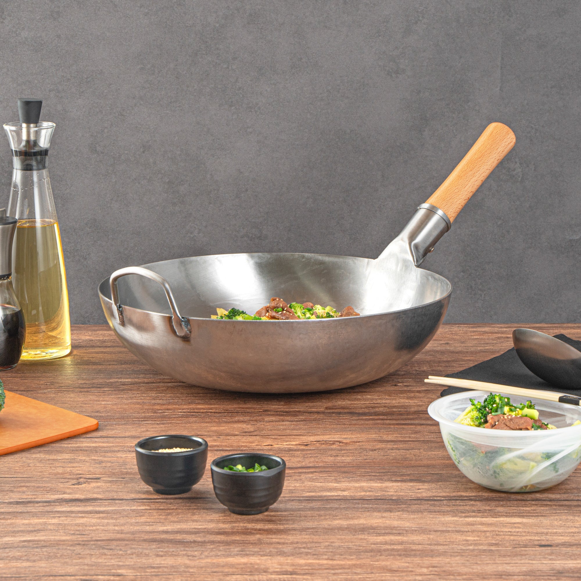 Motomori 14" Carbon Steel Flat Bottom Wok / Stir Fry Pan - Hand Hammered, with Wooden Handle - 10 count box
