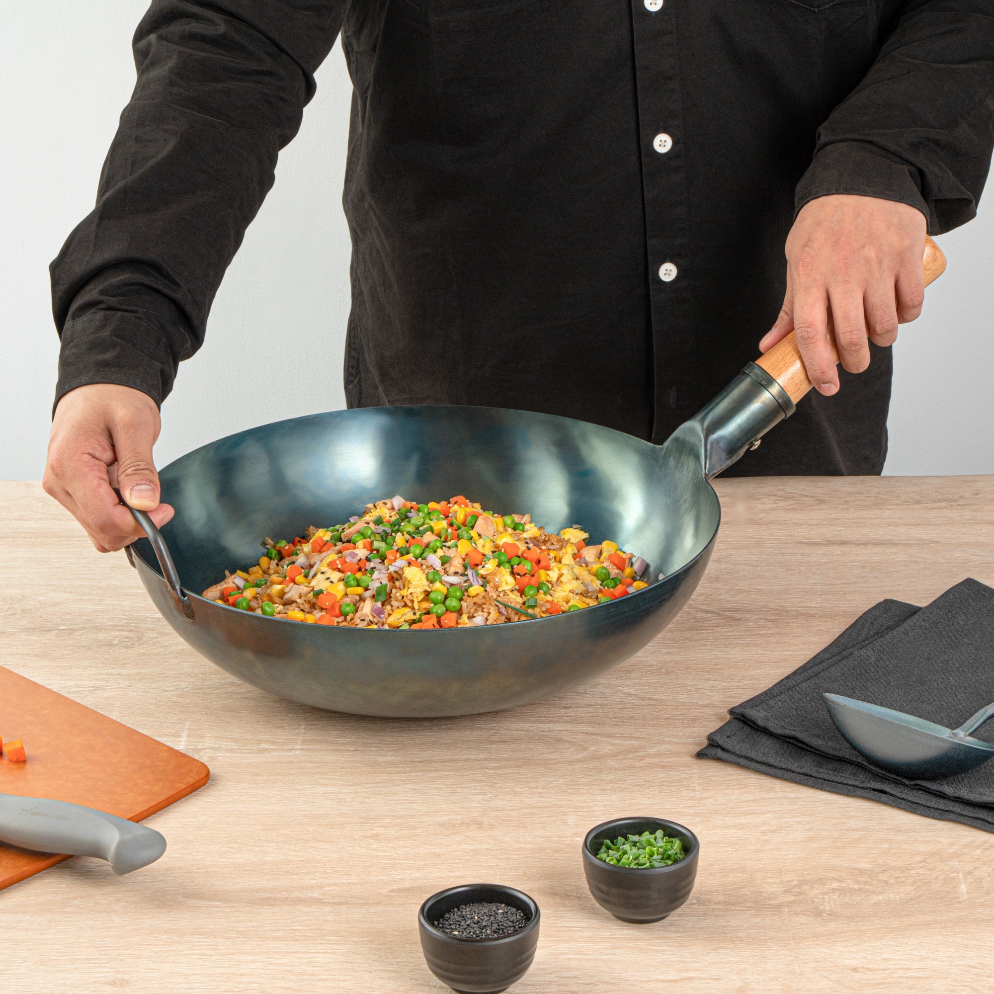 Motomori 14" Blue Carbon Steel Flat Bottom Wok / Stir Fry Pan - Hand Hammered, Pre-seasoned, with Wooden Handle - 1 count box