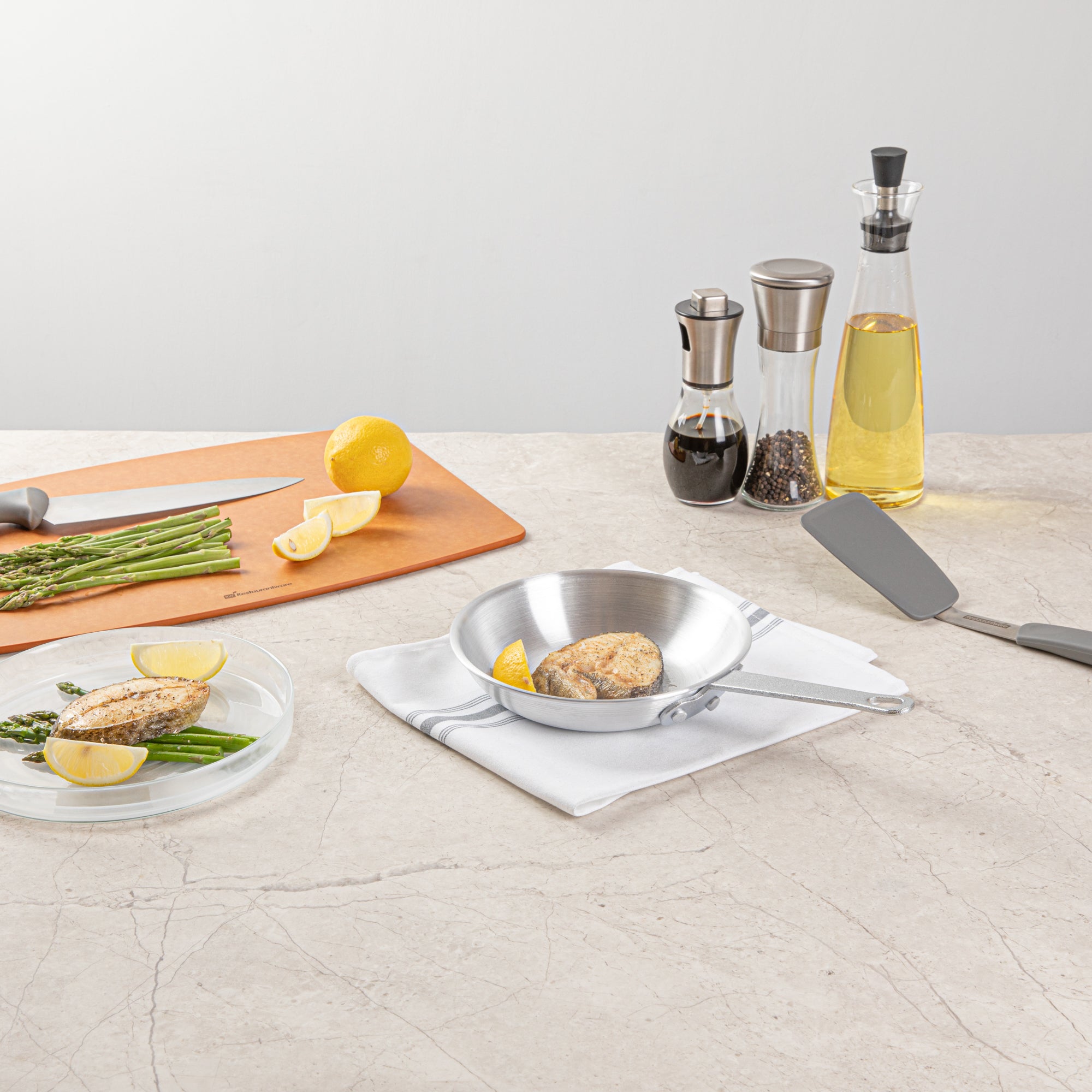 Met Lux Aluminum 7" Fry Pan - 6 count box