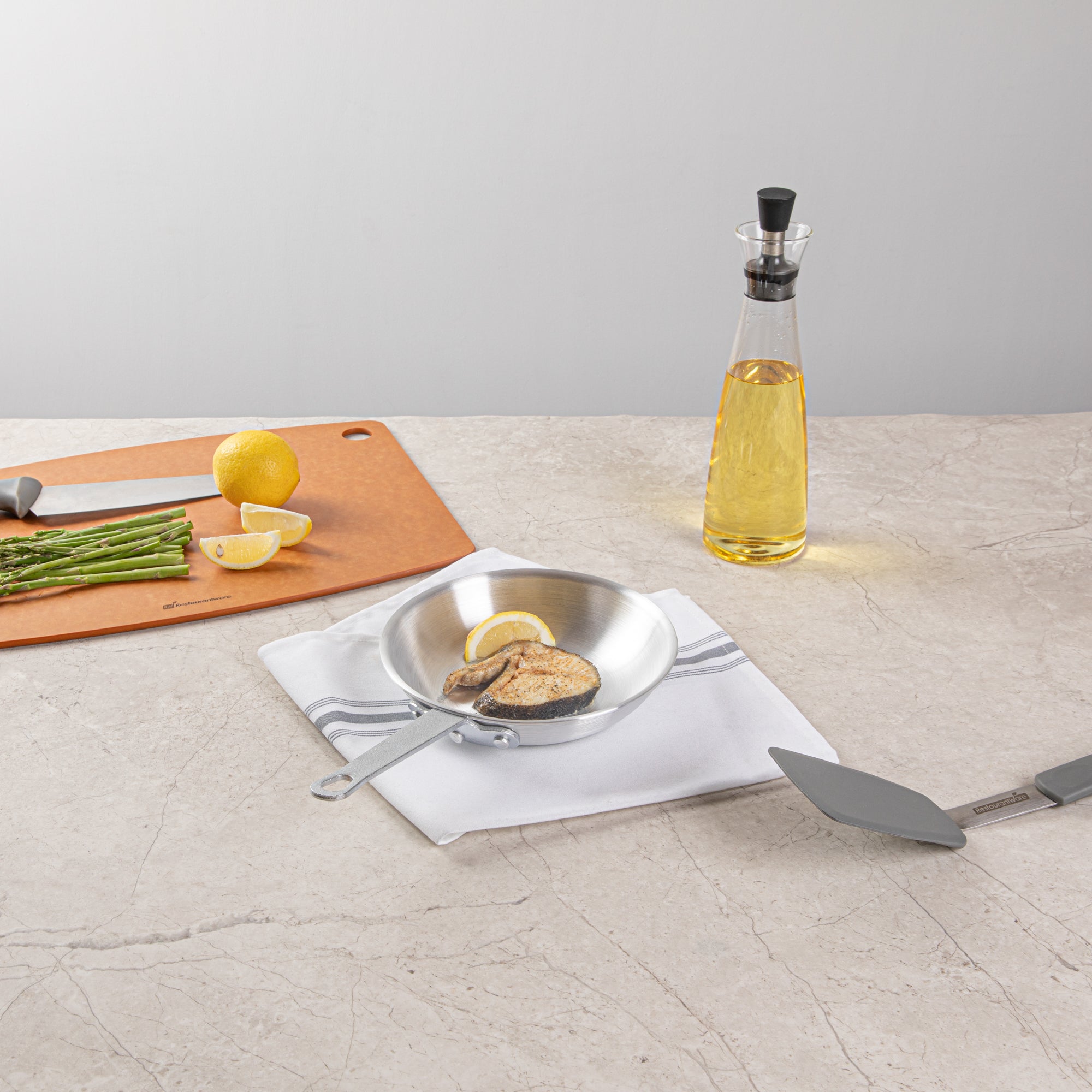 Met Lux Aluminum 7" Fry Pan - 6 count box