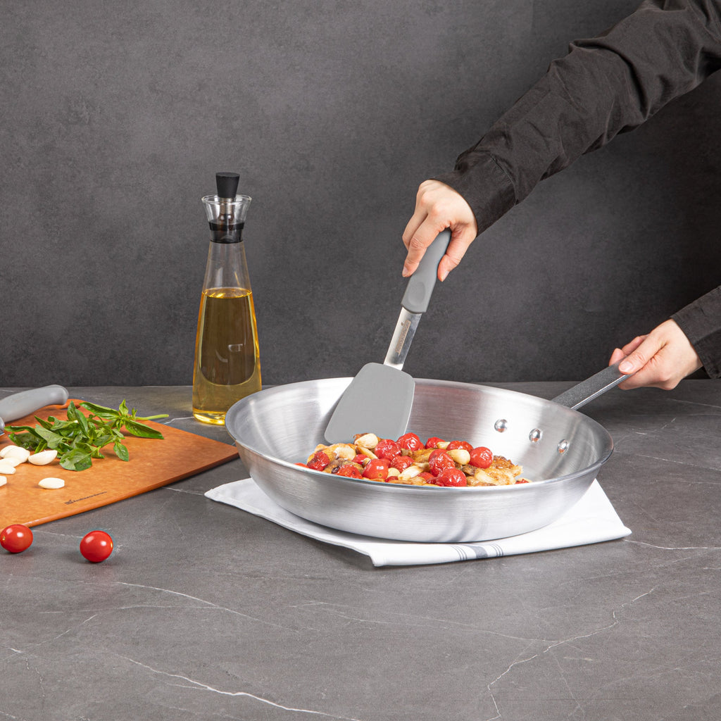 Met Lux Aluminum 14" Fry Pan - 1 count box