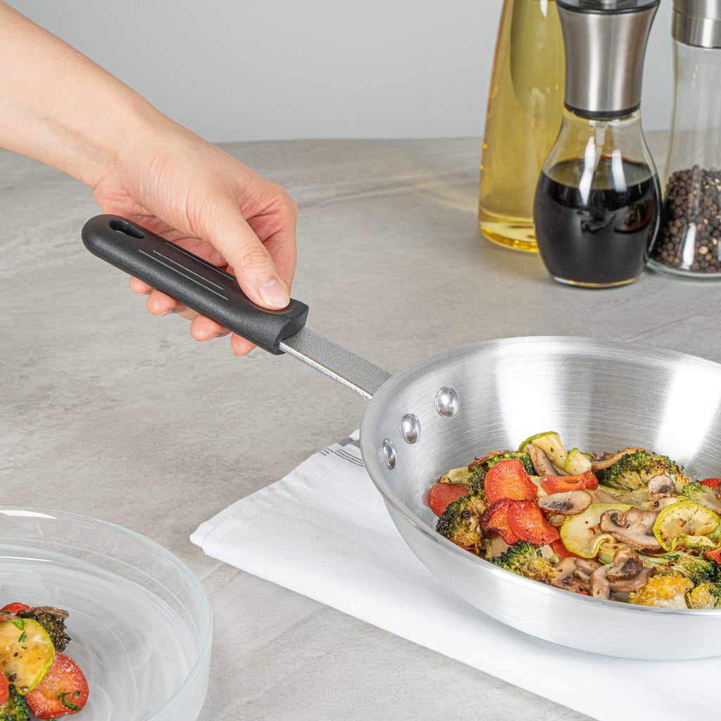 Met Lux Black Silicone Removable Pan Handle Sleeve - For 7" and 8" Aluminum Pans - 4 1/4" - 1 count box