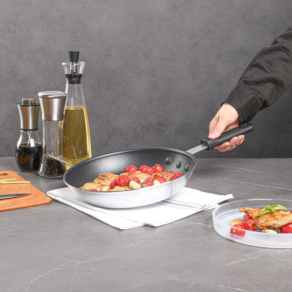 Met Lux Black Silicone Removable Pan Handle Sleeve - For 10" and 12" Aluminum Pans - 5 1/4" - 1 count box