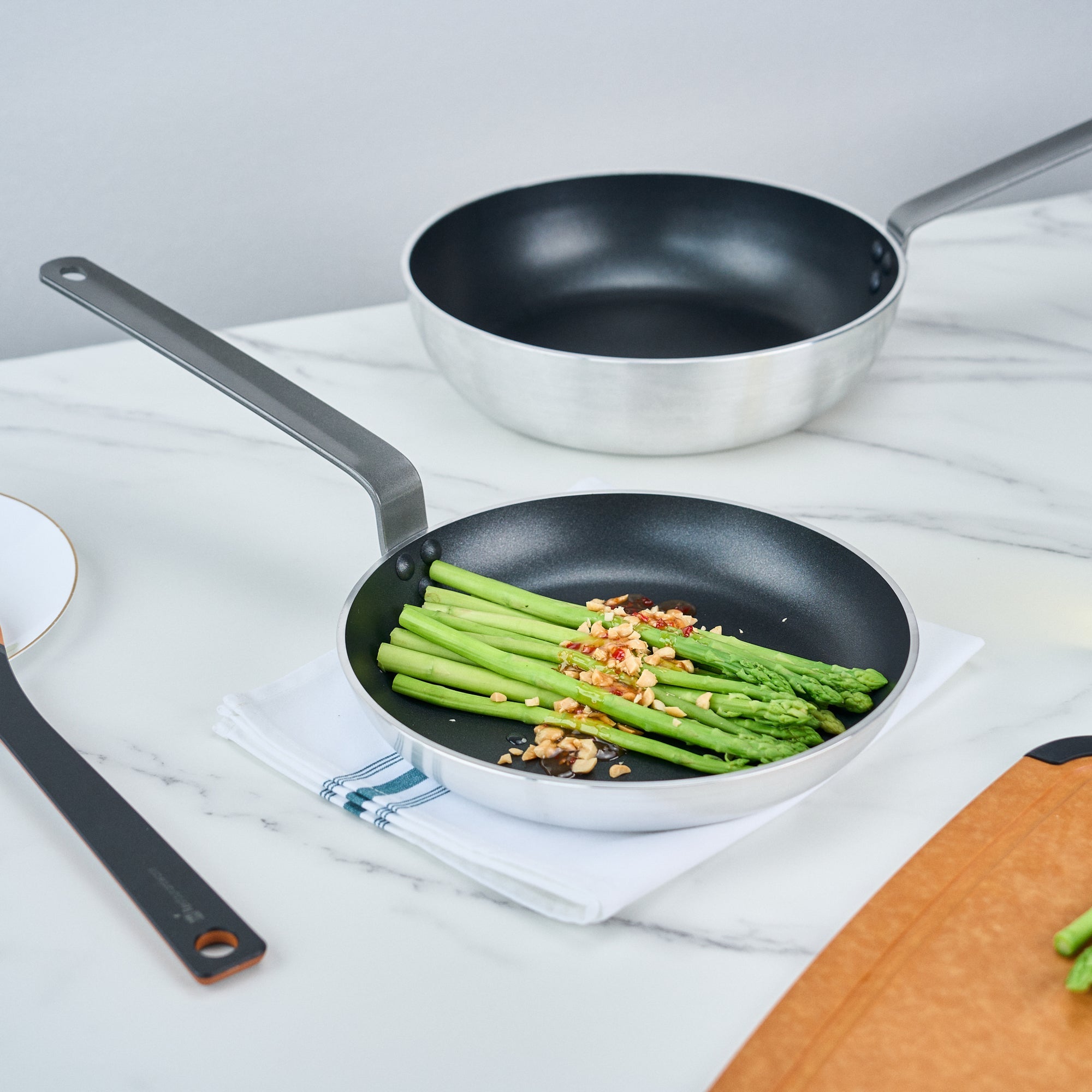 Met Lux Aluminum 10" Fry Pan - Non-Stick, Induction Ready, Heavy Duty - 6 count box