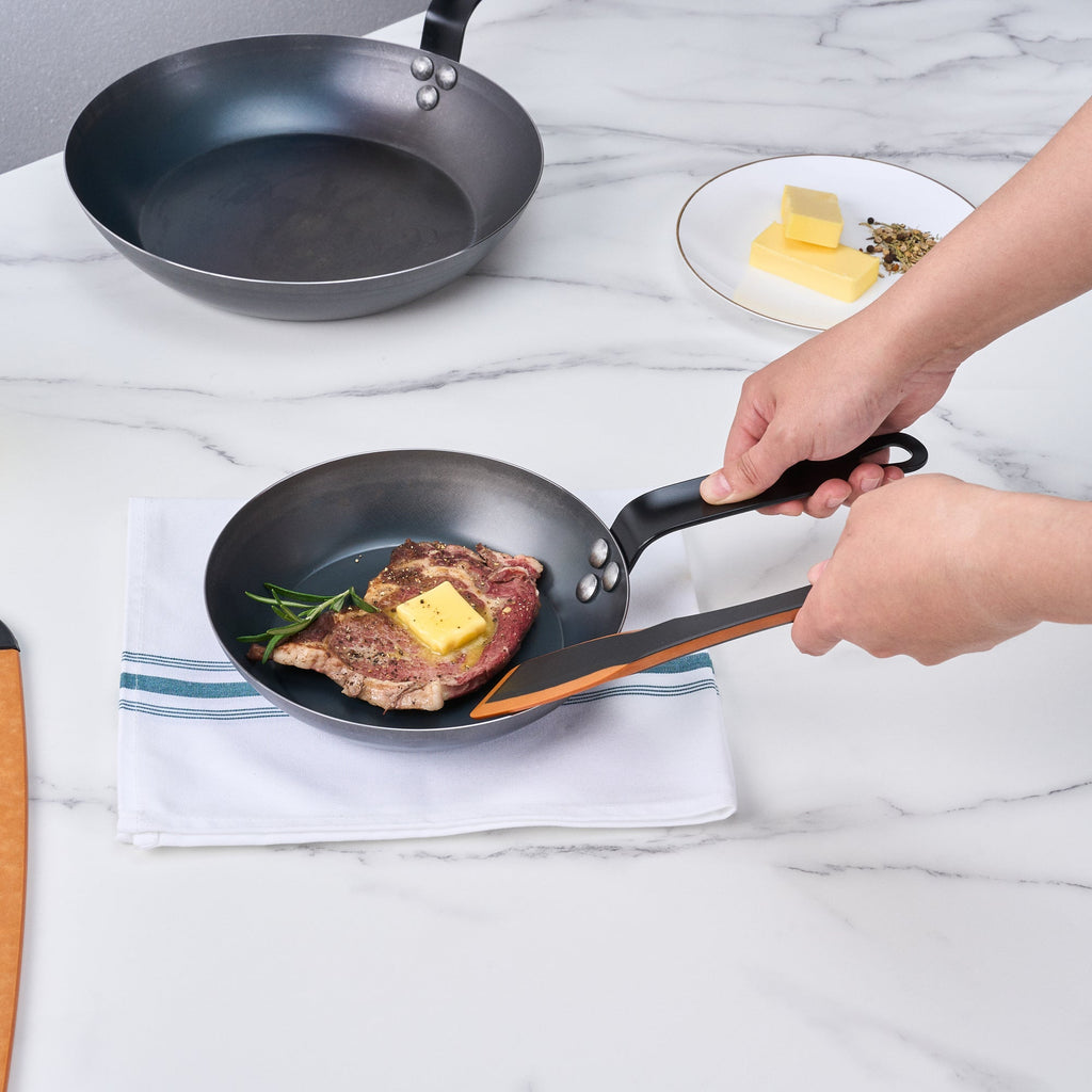 Met Lux Black Carbon Steel 8" Fry Pan - 6 count box