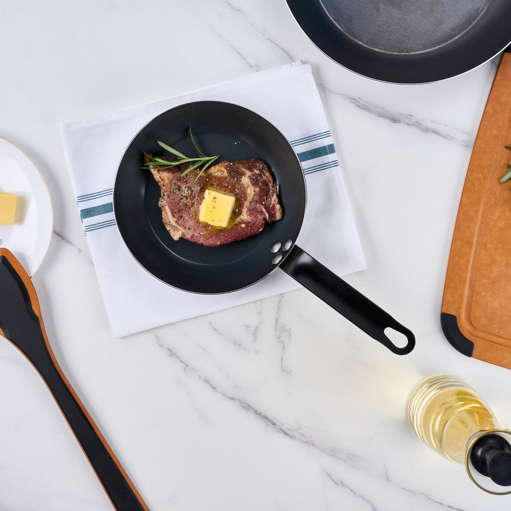 Met Lux Black Carbon Steel 8" Fry Pan - 6 count box