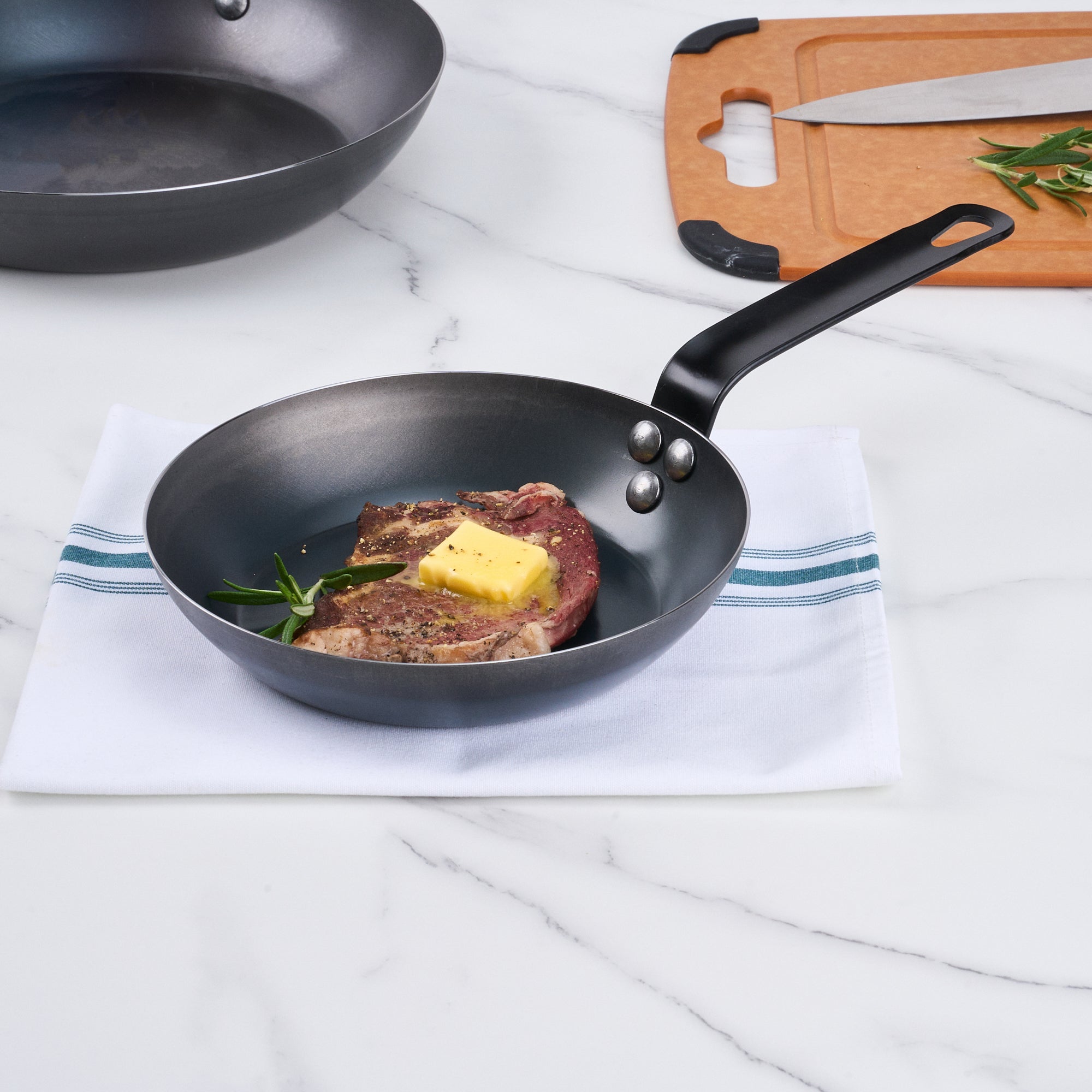 Met Lux Black Carbon Steel 8" Fry Pan - 6 count box