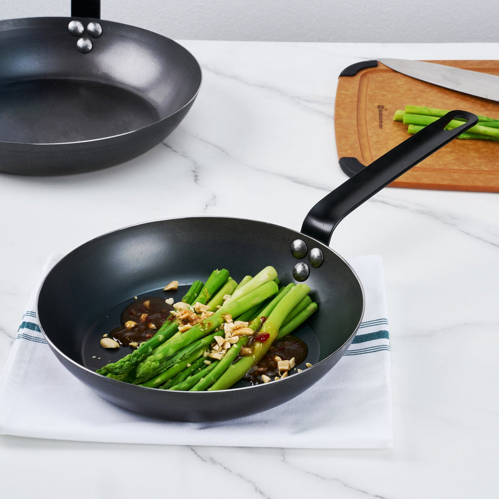 Met Lux Black Carbon Steel 9 1/2" Fry Pan -1 count box