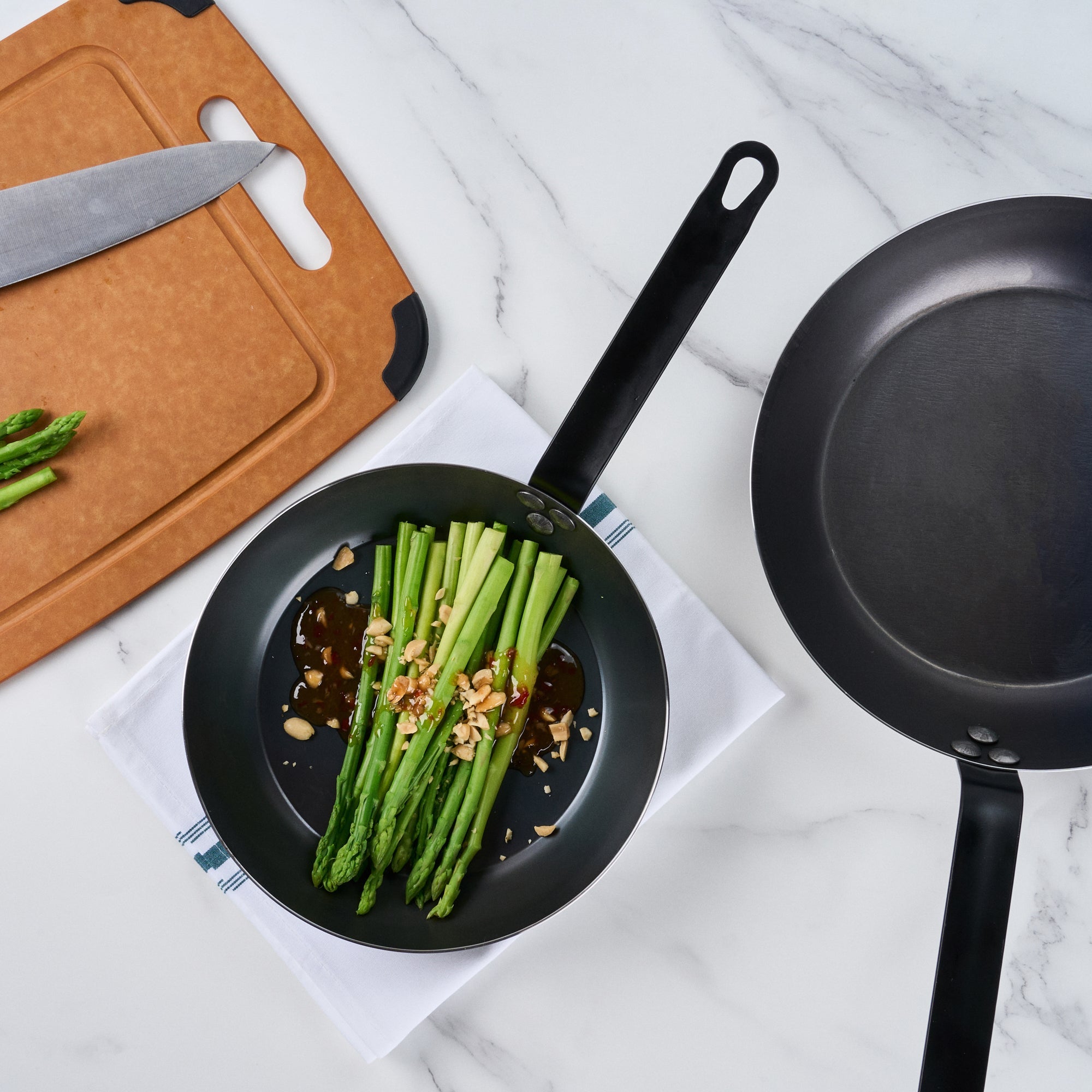 Met Lux Black Carbon Steel 9 1/2" Fry Pan -1 count box