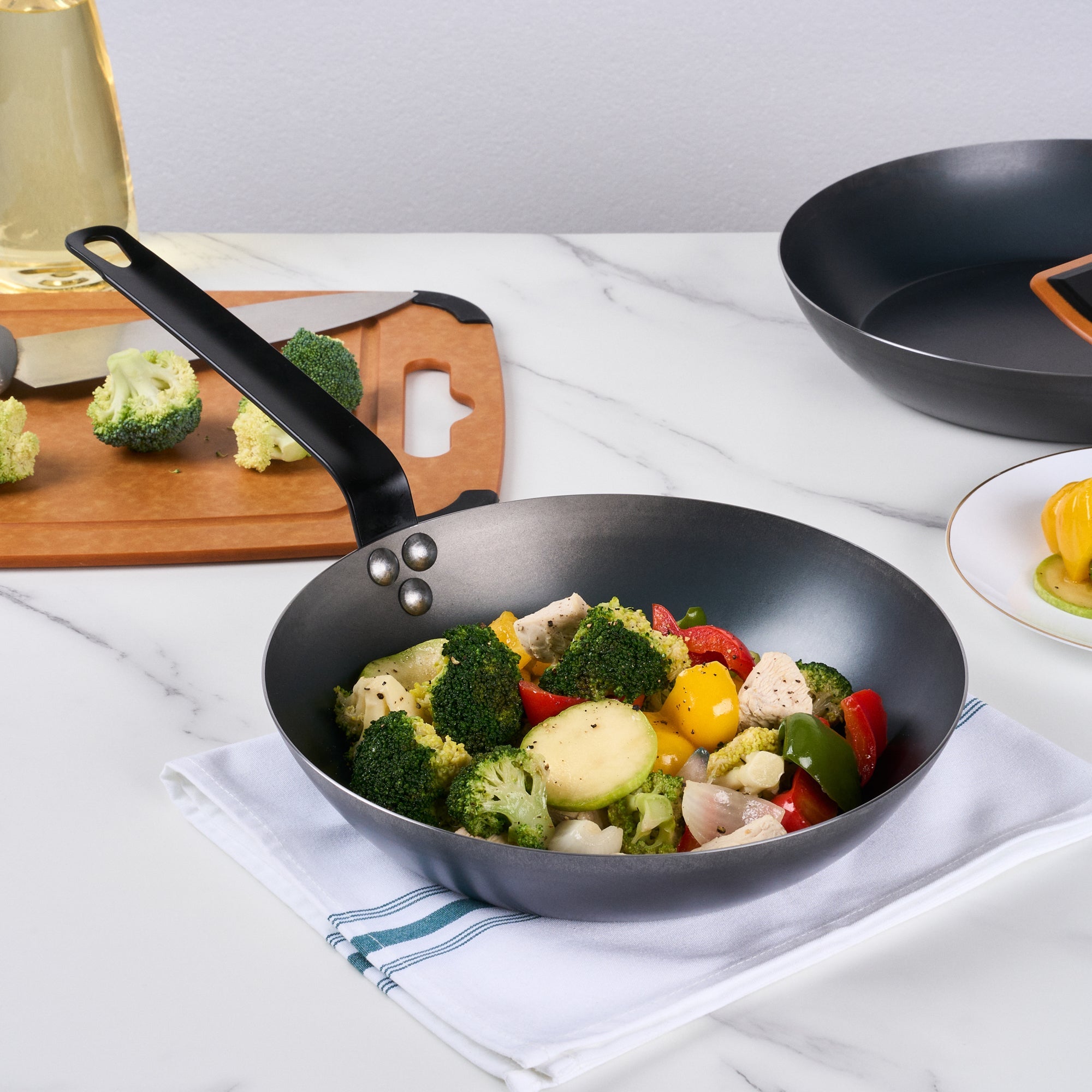 Met Lux Black Carbon Steel 10" Fry Pan - 1 count box