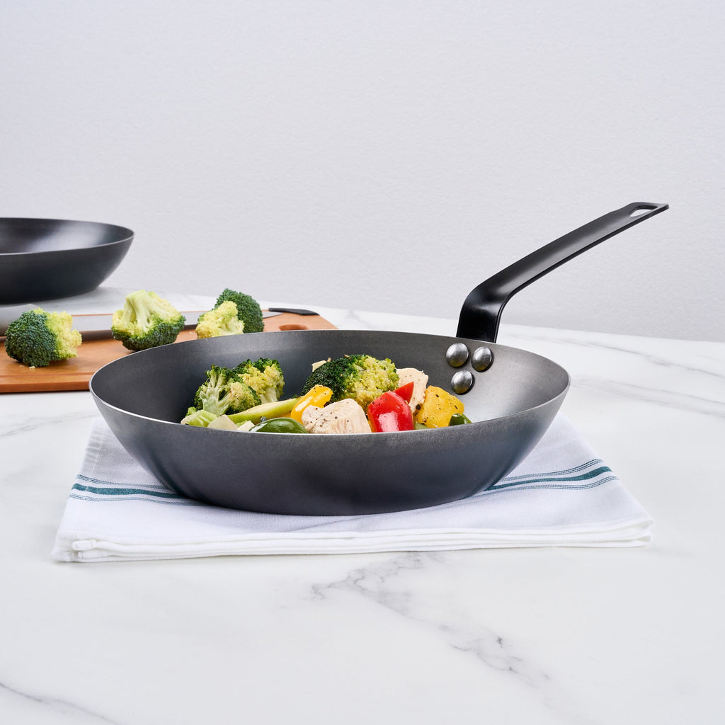 Met Lux Black Carbon Steel 10" Fry Pan - 6 count box