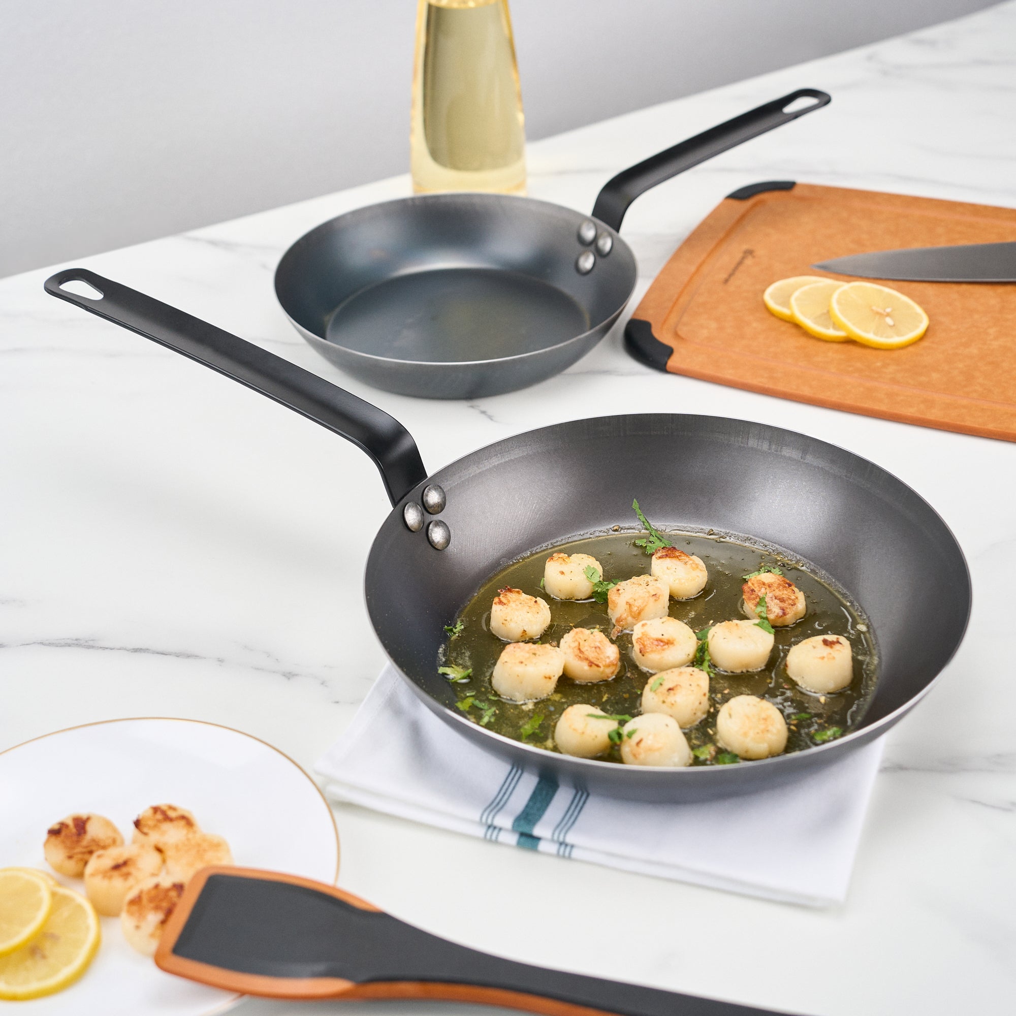 Met Lux Black Carbon Steel 11" Fry Pan - 1 count box