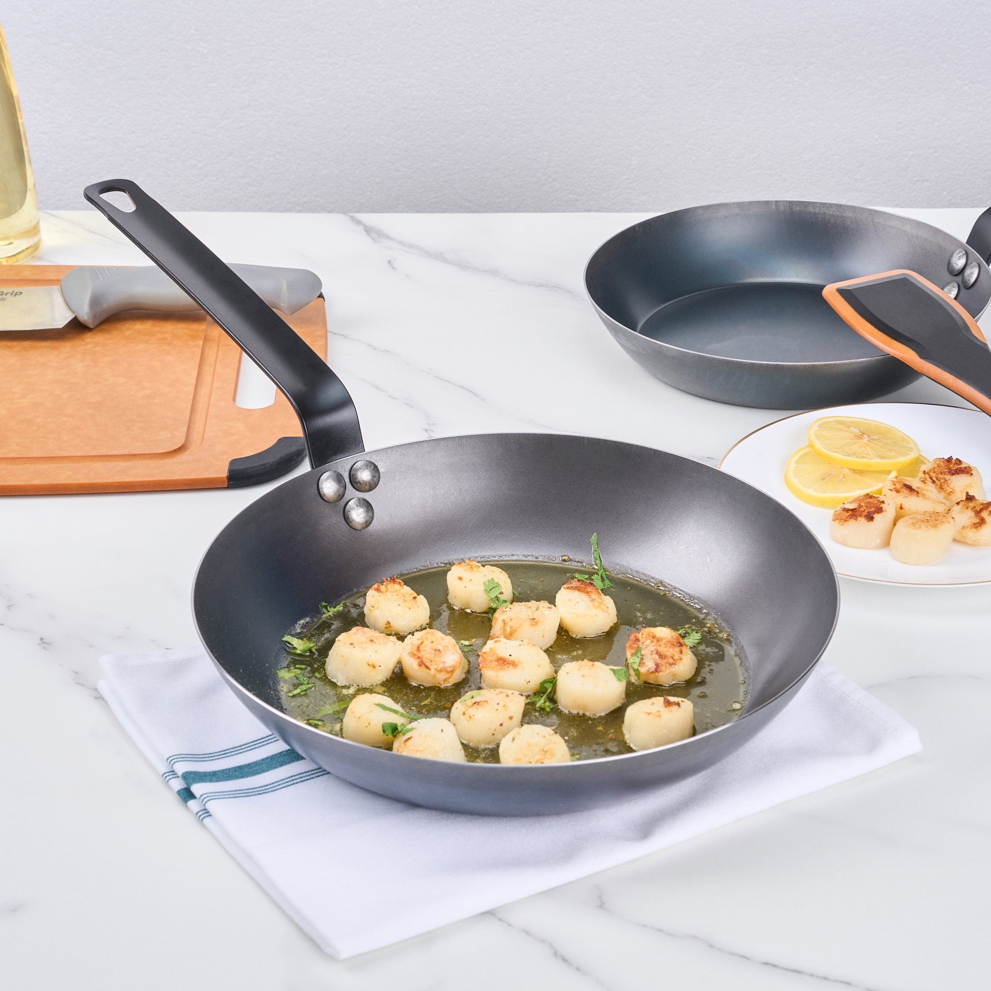 Met Lux Black Carbon Steel 11" Fry Pan - 1 count box