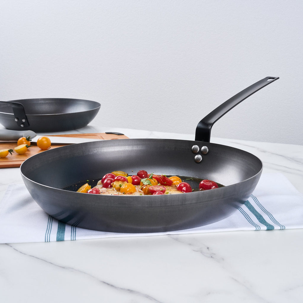 Met Lux Black Carbon Steel 14" Fry Pan - 1 count box