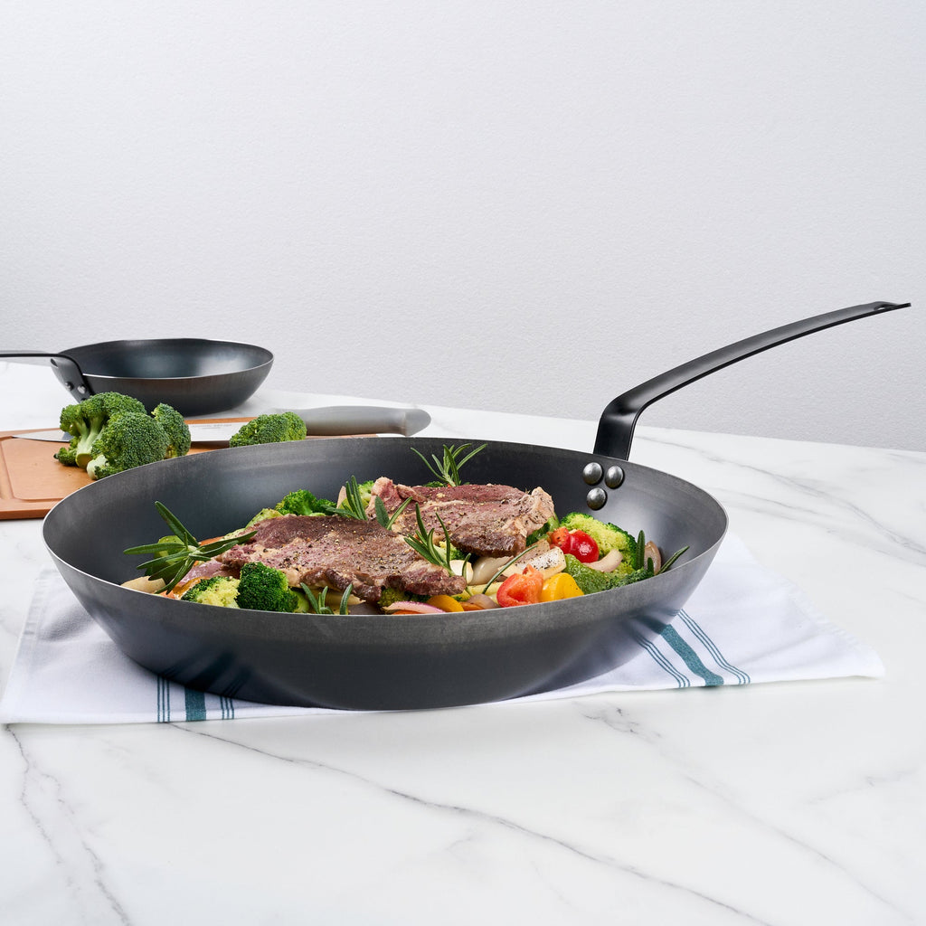 Met Lux Black Carbon Steel 16" Fry Pan - 1 count box