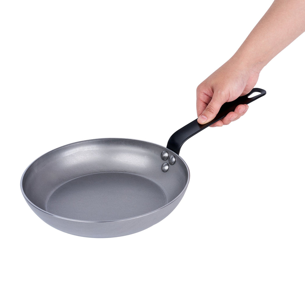 Met Lux Carbon Steel 9 1/2" Fry Pan - 6 count box