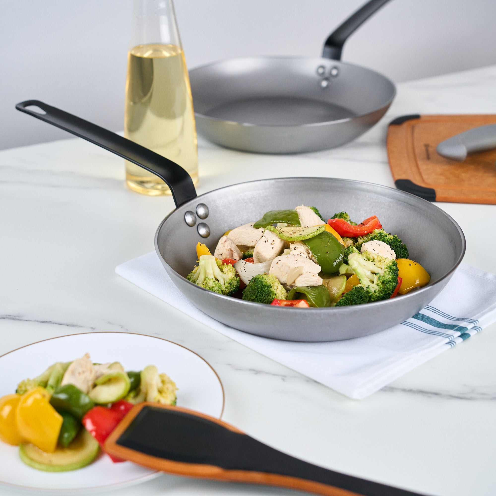 Met Lux Carbon Steel 10" Fry Pan - 1 count box